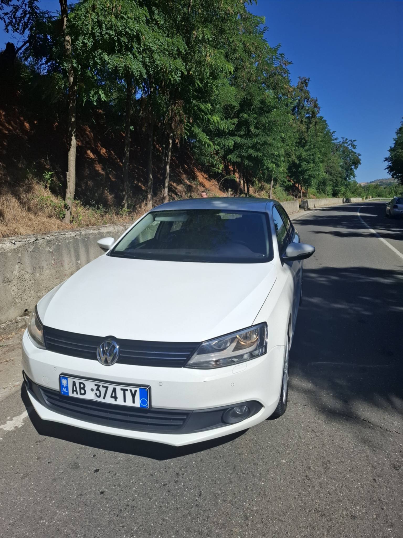 Volkswagen Passat jeta 2013, foto 1 nga 6